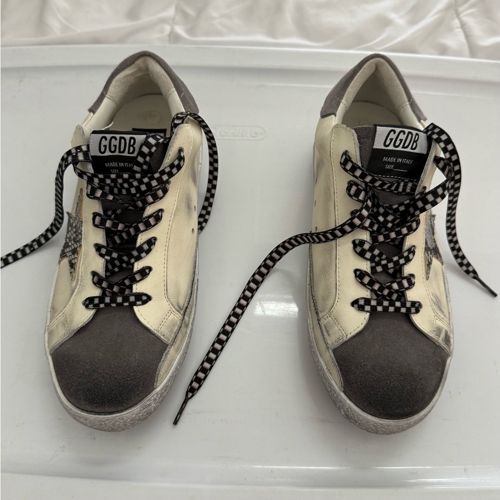 GGDB White and Gray Sneakers